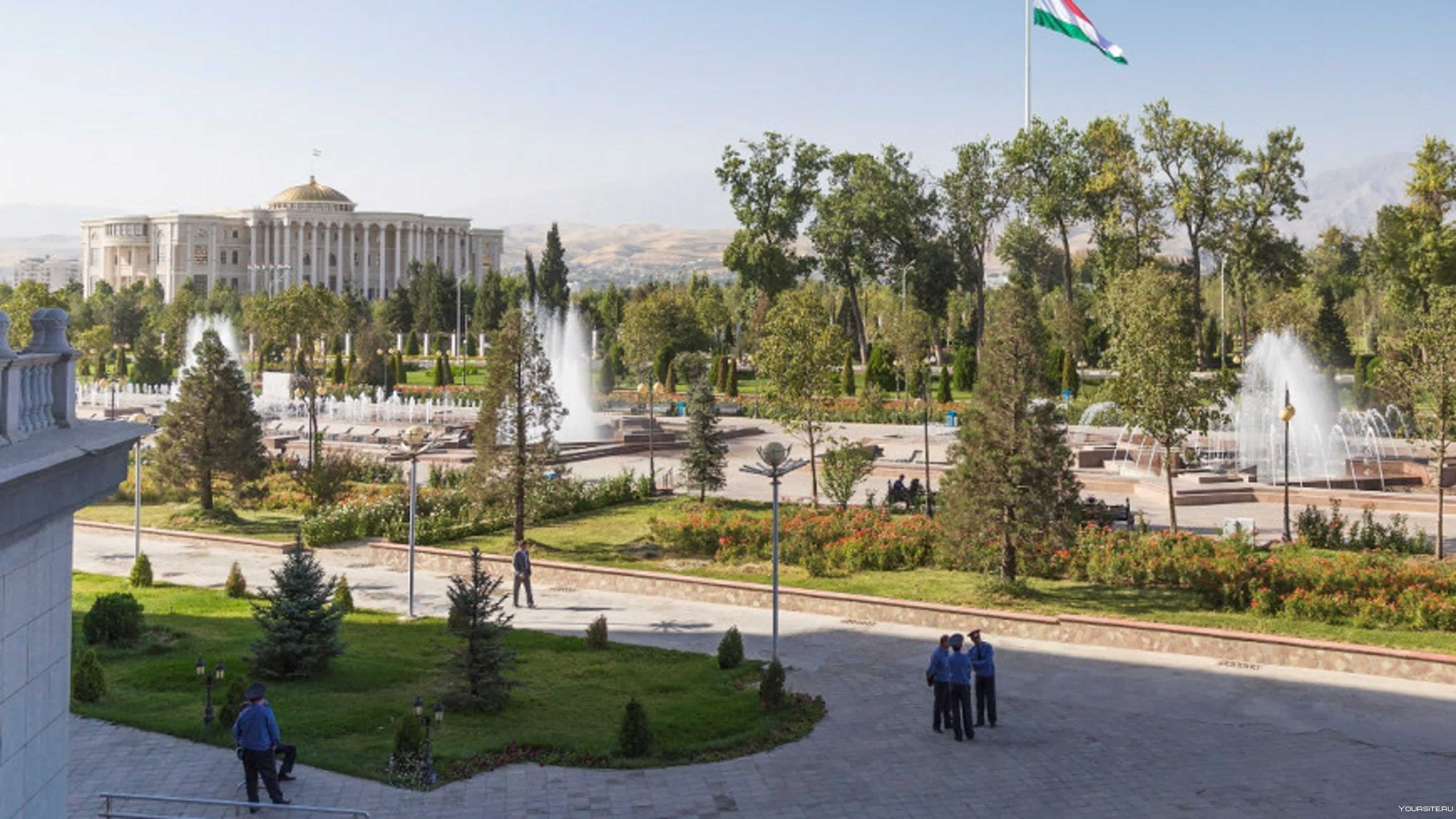 Душанбе е. Душанбе столица Таджикистана. Таджикистан столица Душанбе достопримечательности. Таджикистан парк независимости. Центральная площадь Душанбе.