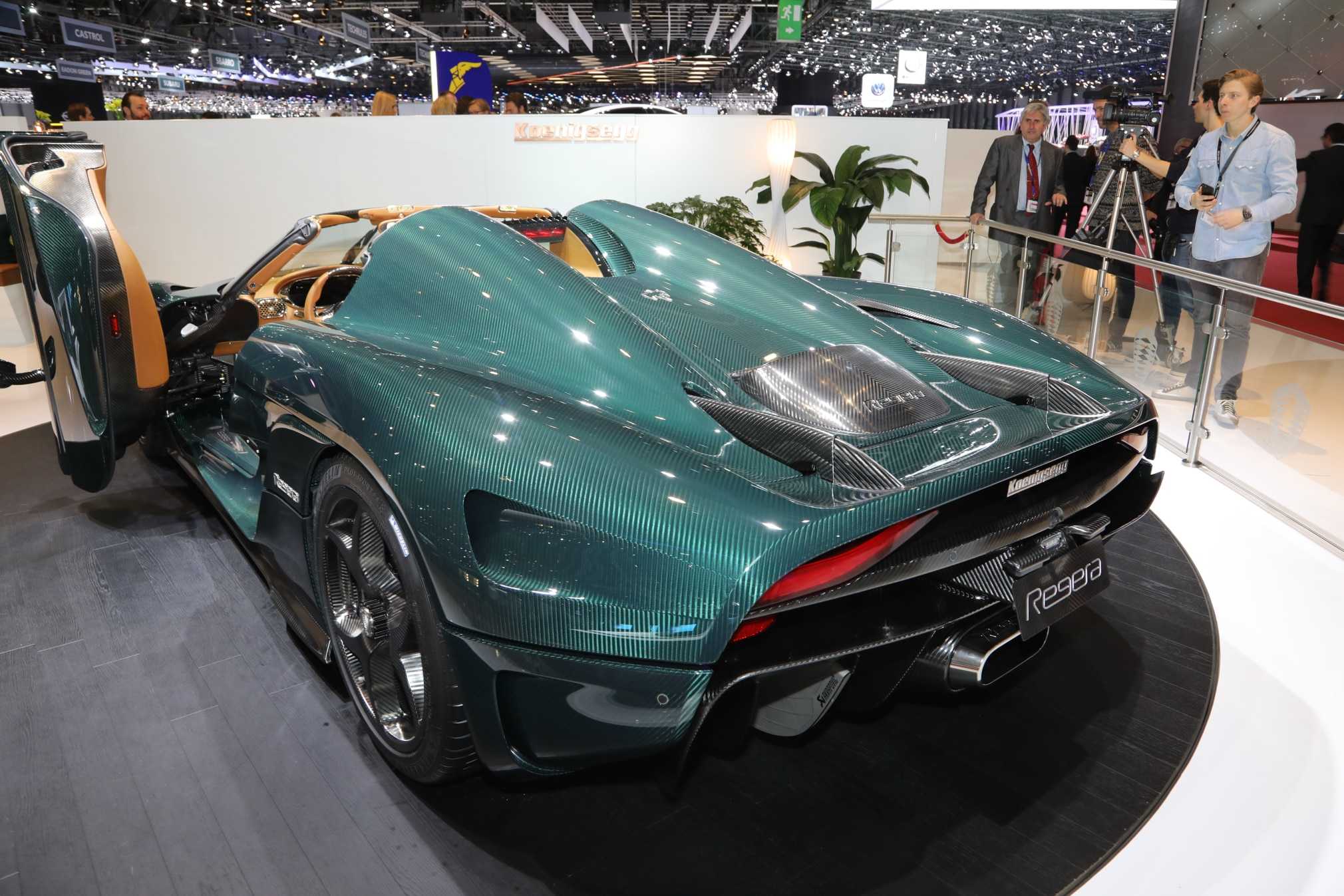На аукционе продается koenigsegg regera 2021 года с пробегом всего 28 километров