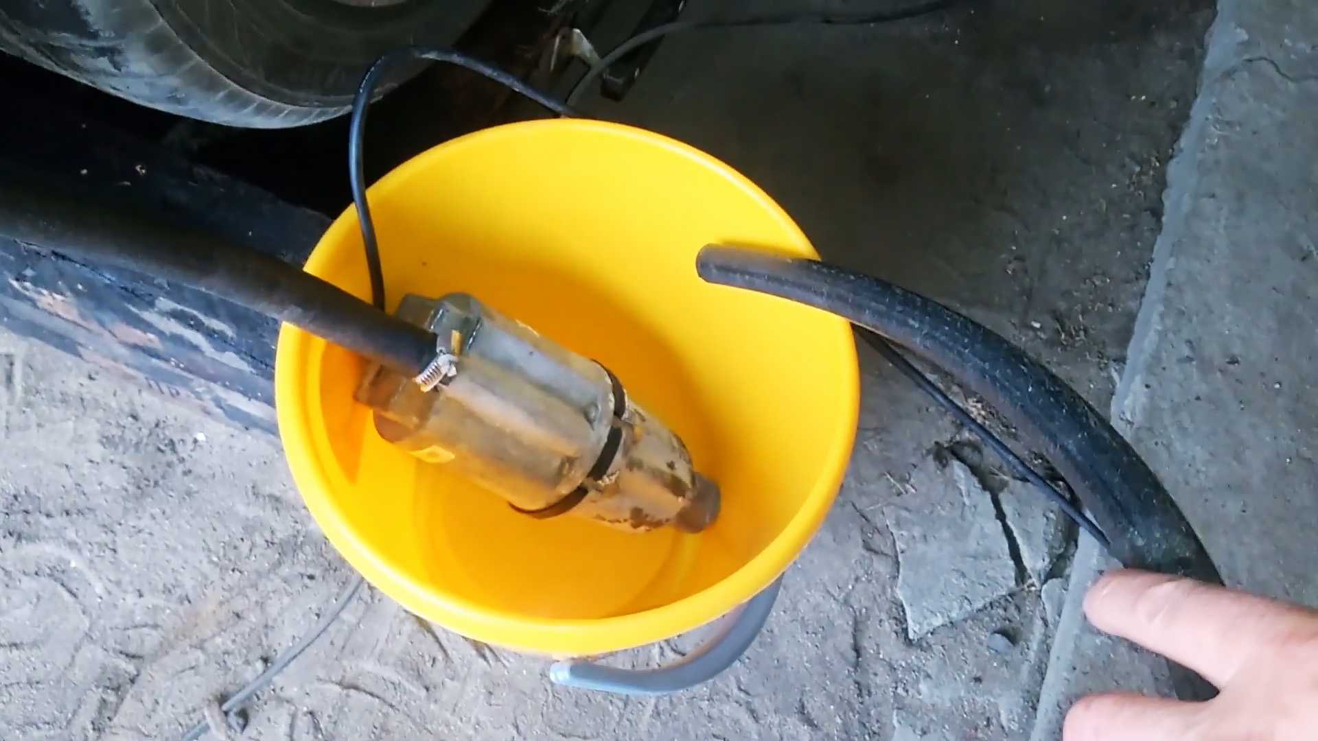 Промывка радиатора печки без снятия своими руками. чем промывать радиатор печки автомобиля в домашних условиях
