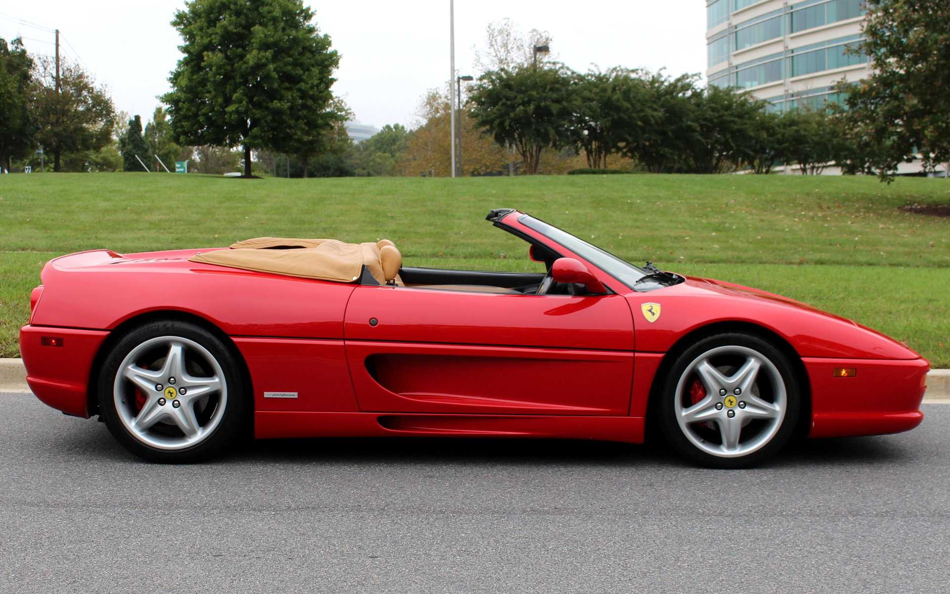 История успеха ferrari: коммендаторе, «гарцующий жеребец» и мечта миллионеров