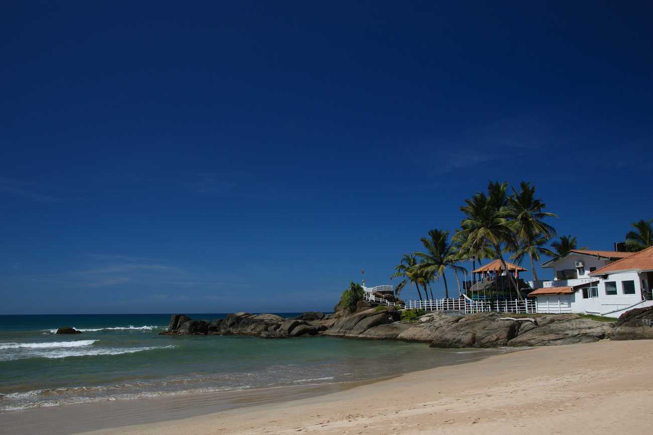 Амбалангода шри. Амбалангода Шри Ланка. Пляж Амбалангода Шри Ланка. Sea Breeze 4 Шри-Ланка Амбалангода. Пляж возле Галле.