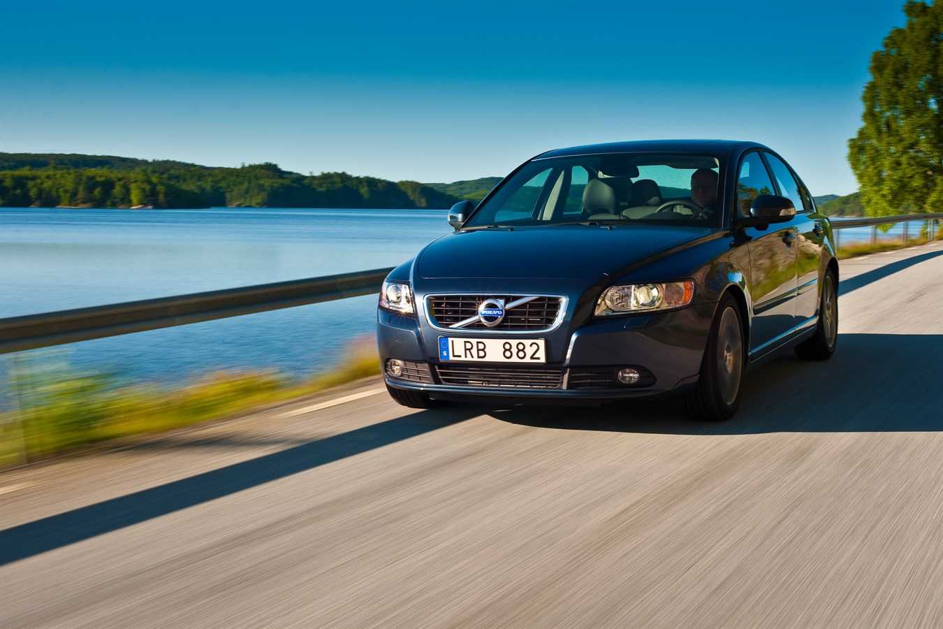 Volvo v50 рестайлинг отличия