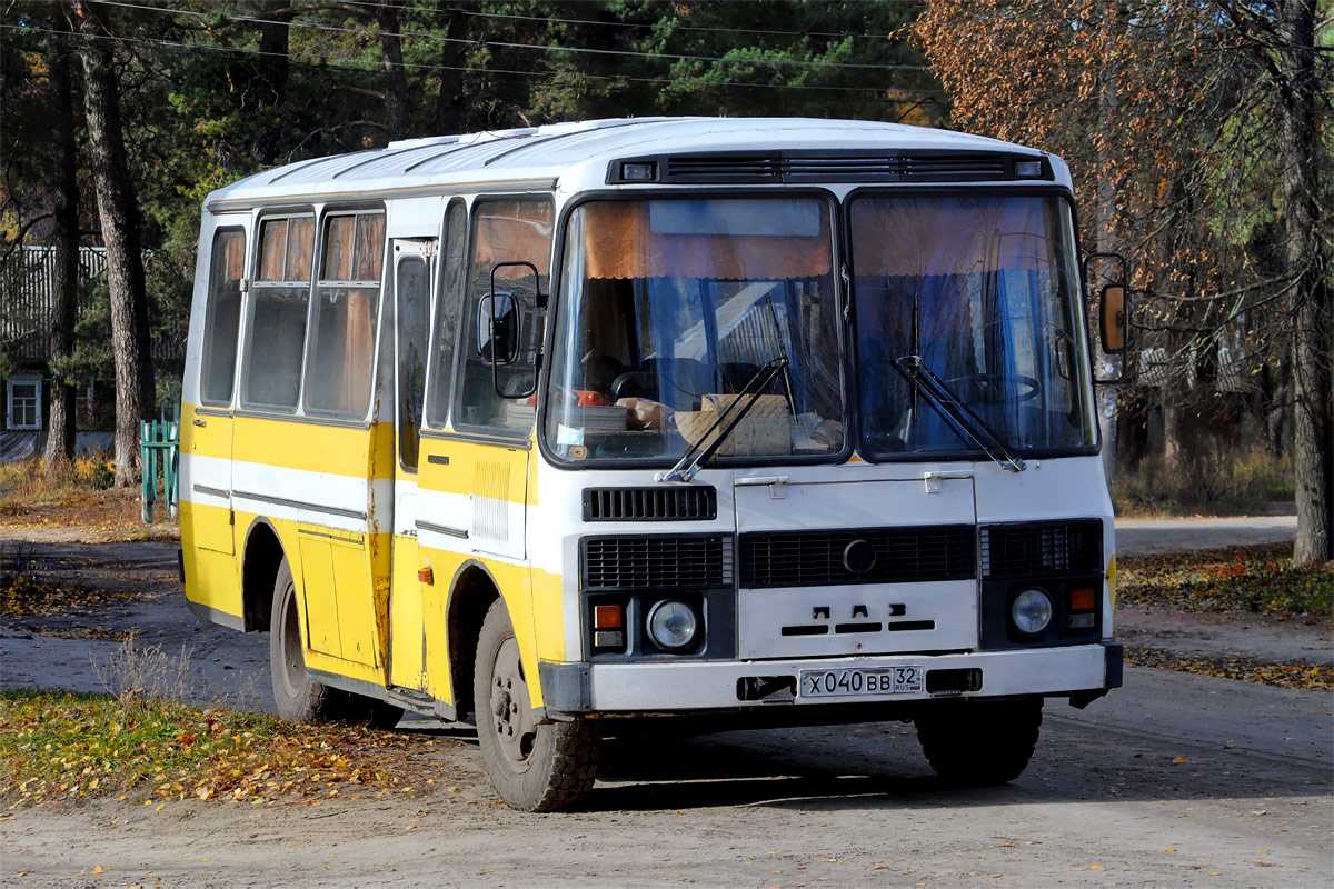 Автобус старого образца паз