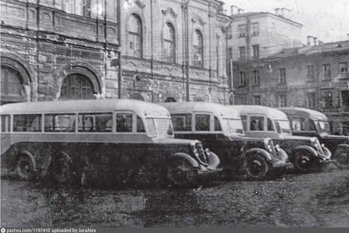 Ленинградский вариант восстановленный автобус зис-8