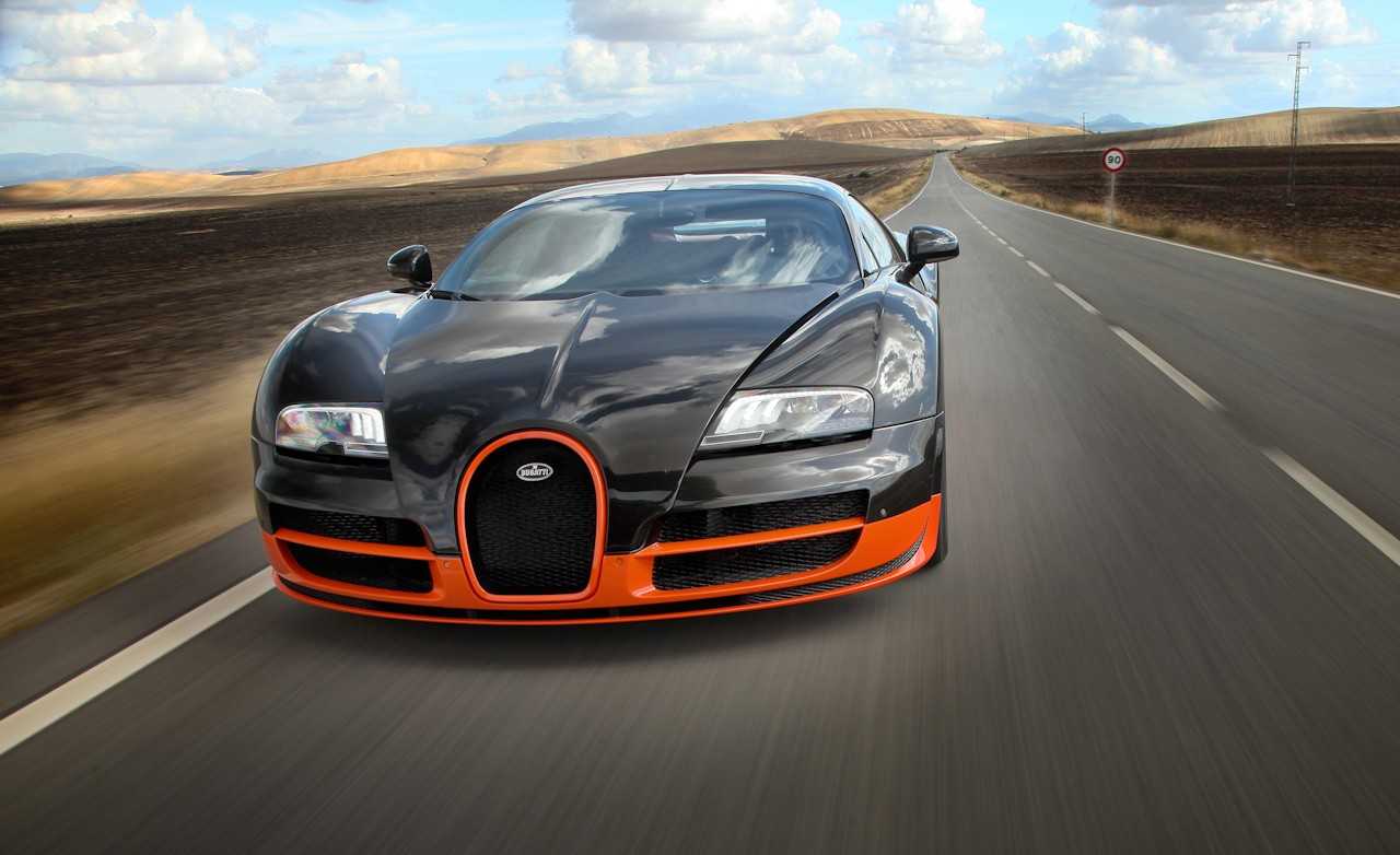 Машина быстрее бугатти. Bugatti Veyron 16.4 super Sport 2010. Bugatti Veyron 16.4 super Sport сверху. Бугатти Вейрон супер спорт топ Гир. Самая быстрая Бугатти Вейрон.