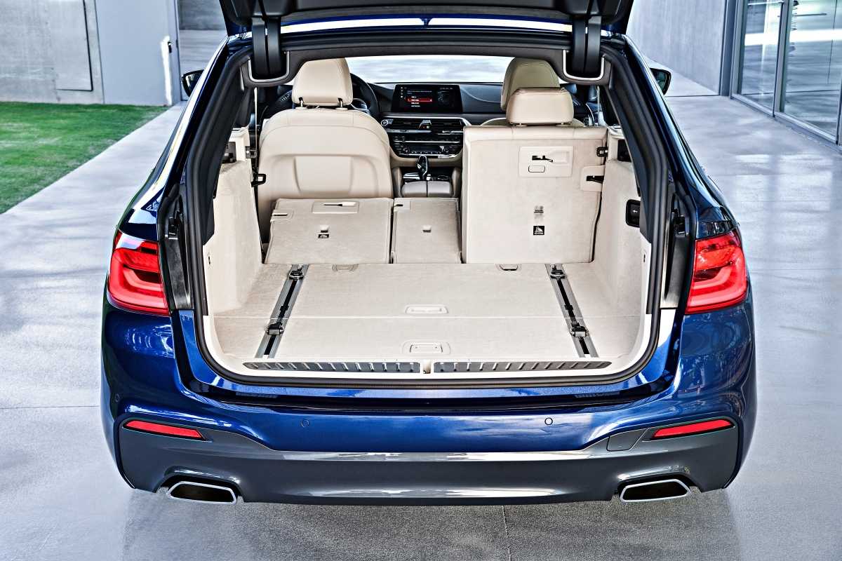 Первые фотографии нового универсала 2017 bmw 5 series: эксклюзив
