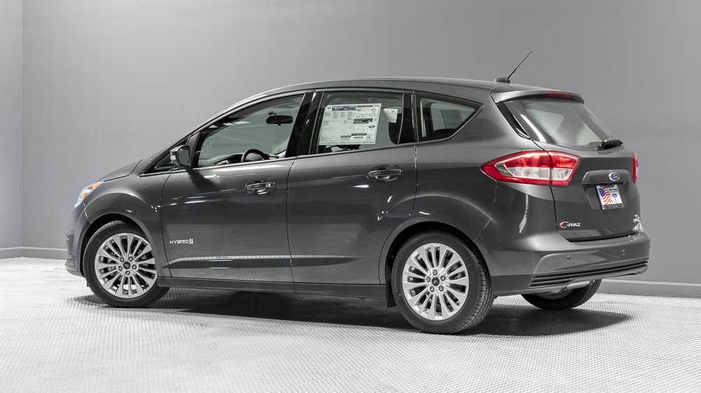 Max se. Ford c Max 2018. Ford Grand c Max 2018. Ford Grand c-Max гибрид 2015. Ford c-Max Grand 2017.