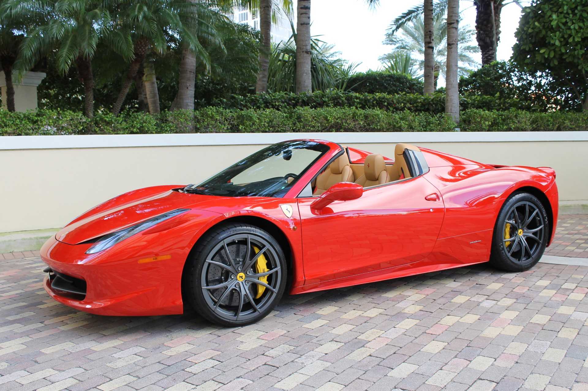 Convertible Ferrari 458