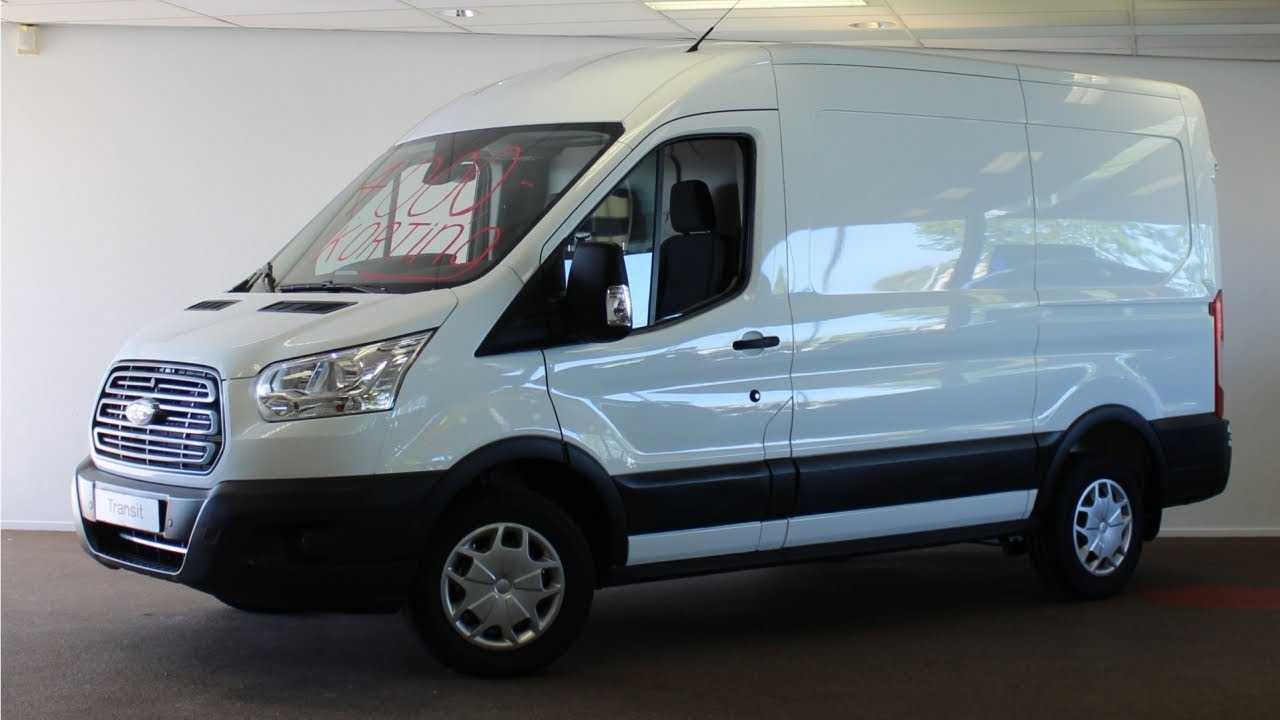 Ford Transit белый сбоку