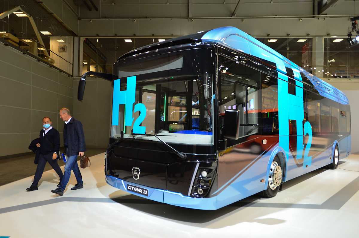Модель электробуса. Электробус Сириус 2021. Электробус е321. Электробус БКМ е321. Электробус КАМАЗ-6290.