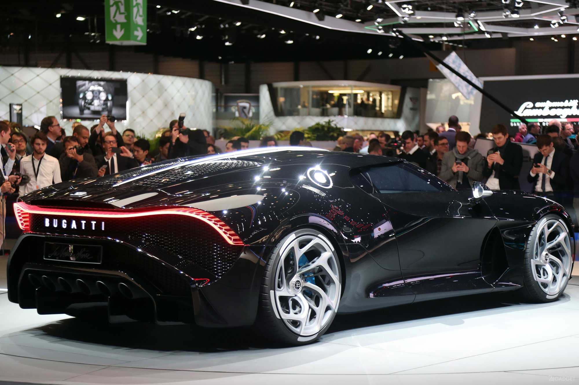 Bugatti la voiture noire фото