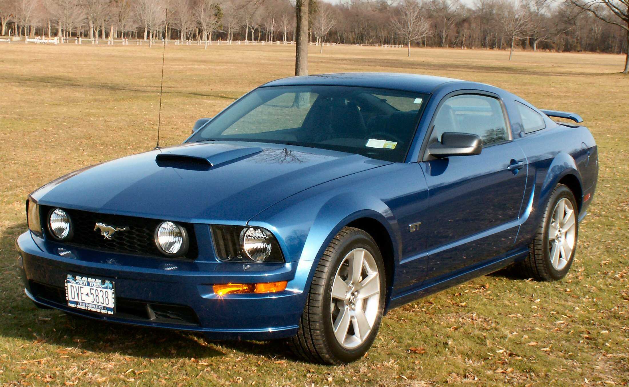 Продажа мустанг. Ford Mustang 2007. Mustang gt 2007. Ford Мустанг 2007. Форд Мустанг кабриолет 2007.